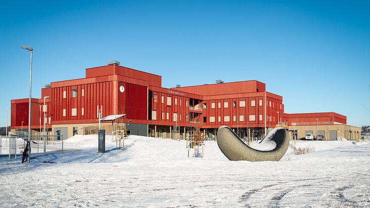 Sophie Radich skole er en ungdomsskole med plass til 720 elever. Foto: Nils Petter Dale