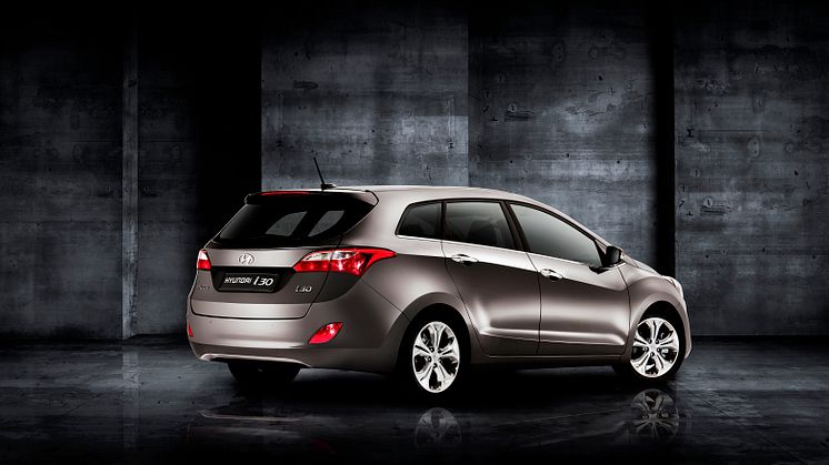Nye Hyundai i30 stasjonsvogn (bakfra)