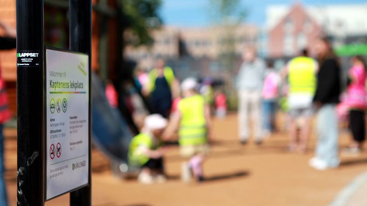 Kaptenens park invigdes idag med lek, dans och glass 