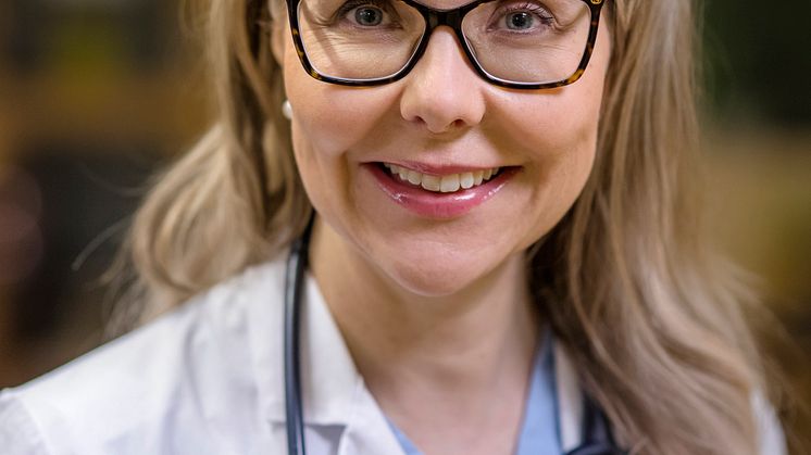 Christina West porträtt
