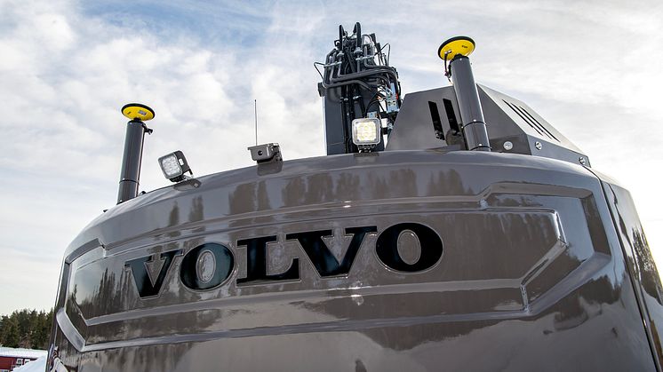 Volvo ECR355E - motvikt