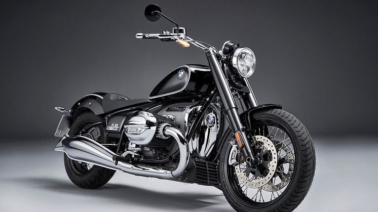 BMW R18