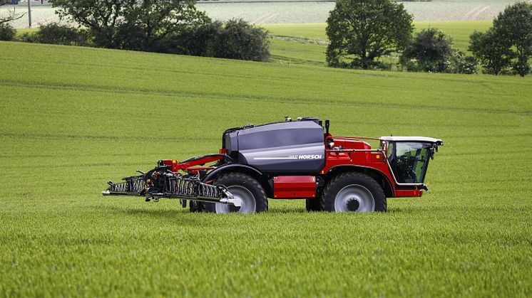 HORSCH Leeb 8.300 PT