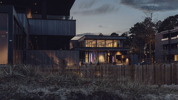 Spaet sett från stranden höstkväll 2022