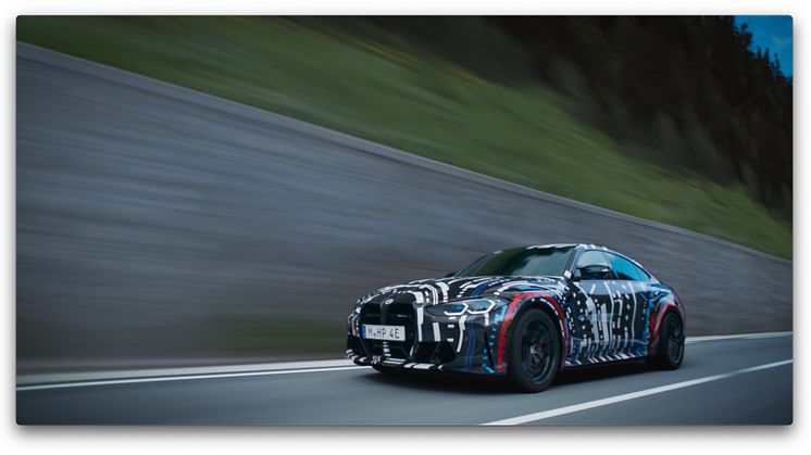 P90474971_highRes_ultimate-driving-dyn