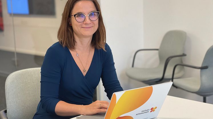 Elena Zukauskaite är avdelningschef med ansvar för det strategiska området “Utbildning” och har jobbat på förbundet i nästan 3 år. 