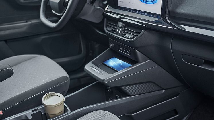 2023_FORD_E-TRANSIT_COURIER_INTERIOR_03