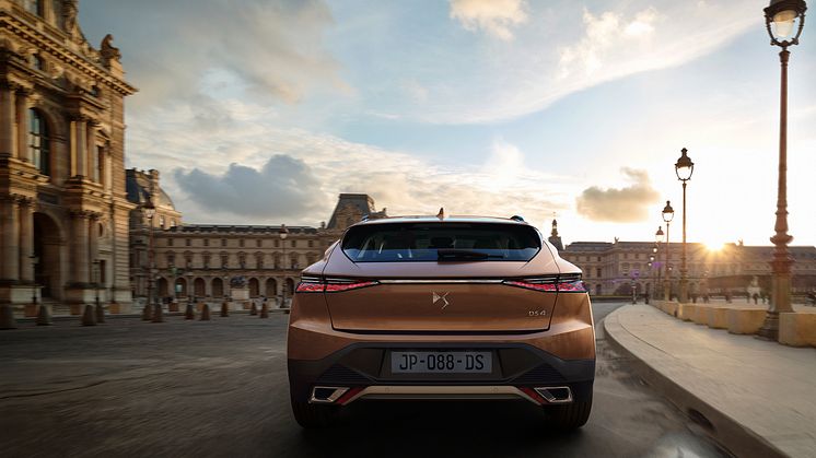 DS 4