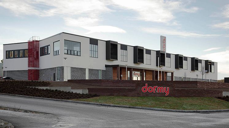 Colliers säljer Dormys centrallager