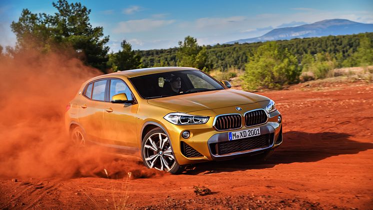 HELT NYA BMW X2