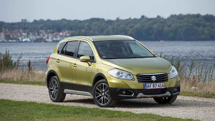 Suzuki S-Cross gør sig mere attraktiv med nyt modelprogram