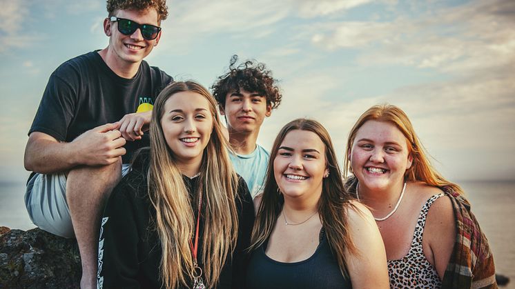 pexels-tim-mossholder-3063478.jpg