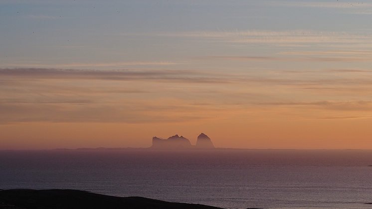 View, Lovund