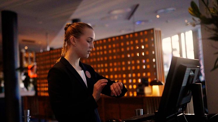 Receptionist