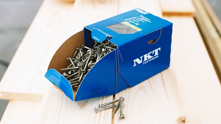 NKT-fasteners har valt en kartongtyp som är 100 procent återvinningsbar och FSC-certifierad till sina skruvlådor
