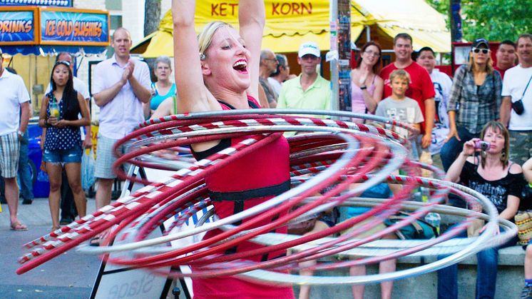 Kimberly Craig är en av fyra gatuartister som kommer till Stortorget på torsdag 3 augusti kl. 14.00. 