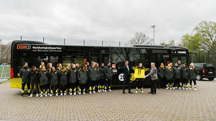BVB Frauenbus powered by 21