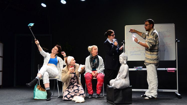 Theater über das Handy streamen und andere zuhause miterleben lassen