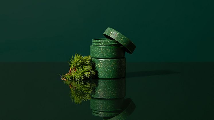 Sustainable Sulapac jars stand out