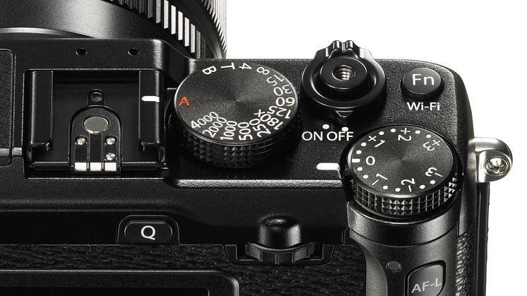 FUJIFILM X-E2 musta