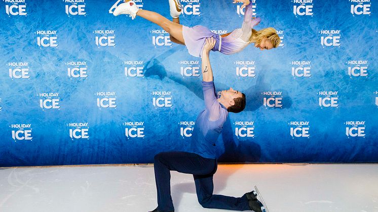Paarlauf-Olympiasieger und Weltmeister Aljona Savchenko und Bruno Massot als Gaststars bei HOLIDAY ON ICE