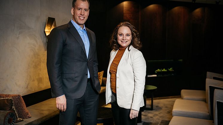 Kompletts vd Lars Olav Olaussen och NetOnNets vd Susanne Holmström