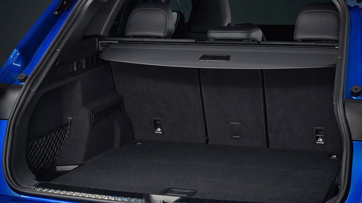 Audi SQ5 (Ultrablå metallak)