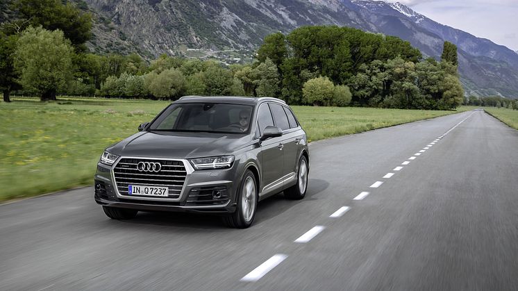 Audi A4 Avant front
