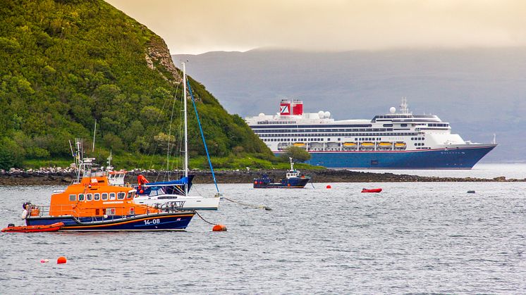 Fred. Olsen Cruise Lines donates £50,000 to the RNLI 