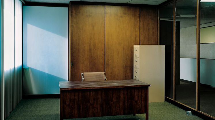 Bild: © Lars Tunbjörk, L.A. Office, 2004