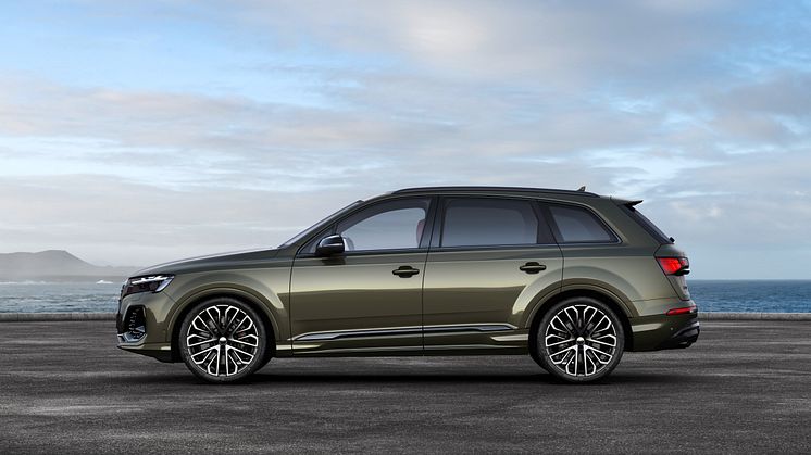 Audi SQ7 TFSI (Oak green pearl effect)