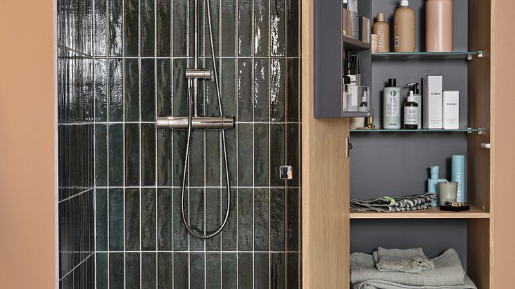 Vedum Badrum - Flow 600 vitpigmenterad ek
