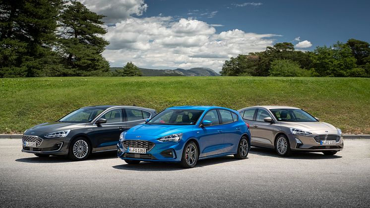 2018_FORD_FOCUS_COMBO_20