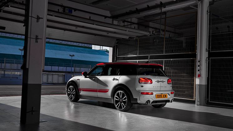 Mere kraft og teknik i MINI John Cooper Works Clubman og MINI John Cooper Works Countryman