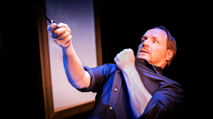 ur Morgan Alling Show En Föreställning Om Kärlek 