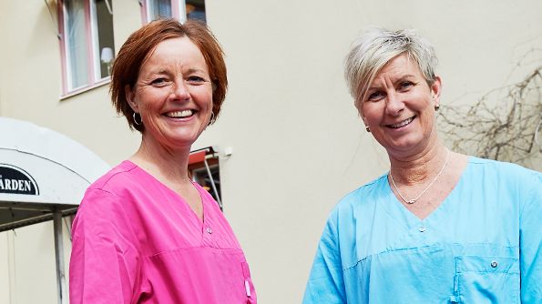 Charlotta Sjödin och Pernilla Boman, Kultur, park och fritid, har bytt arbetsuppgifter och arbetar halvtid på Mogården.