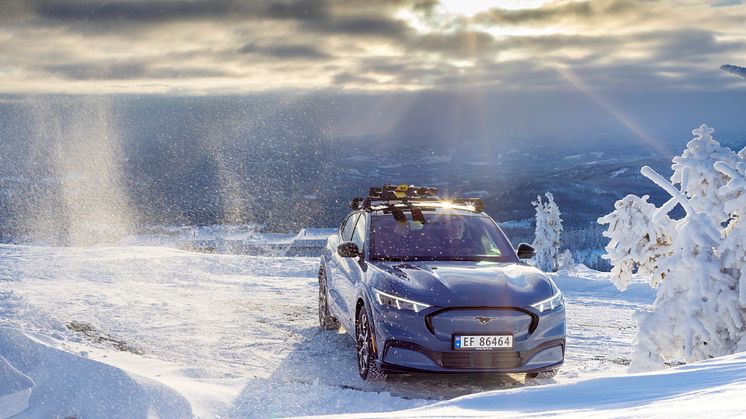 Ford hinnoitteli Mustang Mach-E -mallit uudelleen Suomessa