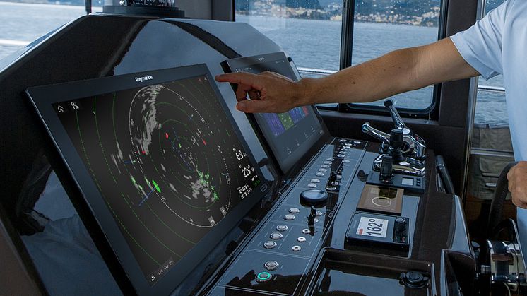 High res image - Raymarine - Axiom XL Doppler