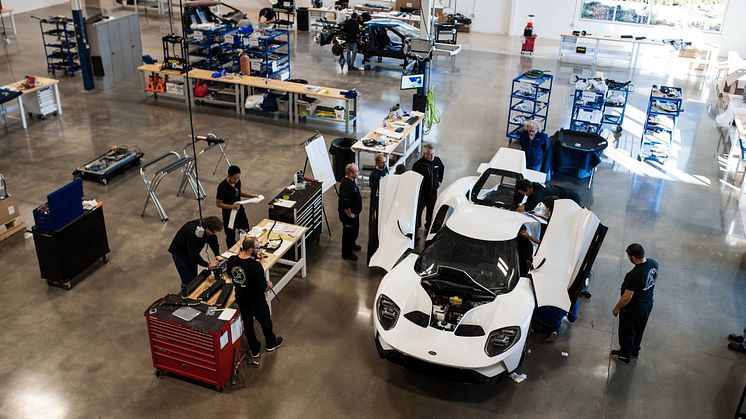 A legszebb karácsonyi ajándék a Ford Performance-tól: elkezdődött a Ford GT gyártása