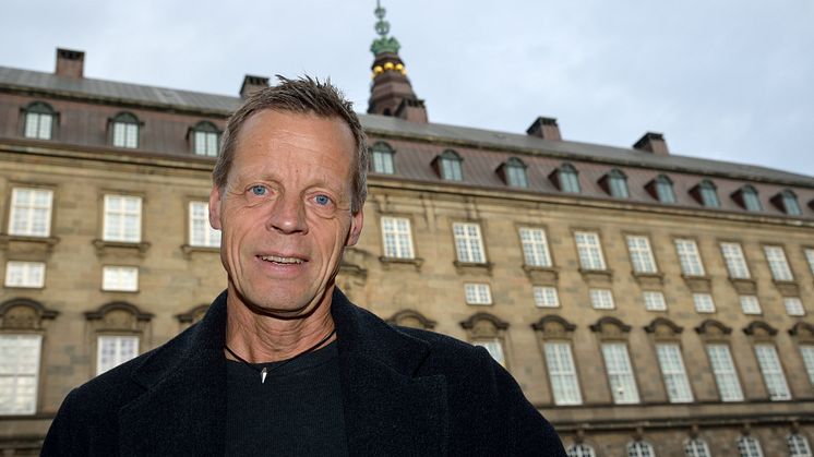 Folketingsmedlem Lennart Damsbo-Andersen (S): "Under 50 % af varebilerne kører på vinterdæk om vinteren, men hvis alle gjorde det, ville antallet af arbejdsulykker med motorkøretøjer være væsentligt lavere."