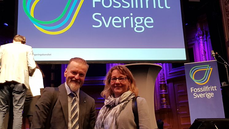 På plats i Stockholm finns Fredrik Lundqvist, Wibax Biofuels, här tillsammans med Agneta Wannerström Skanska Sverige.