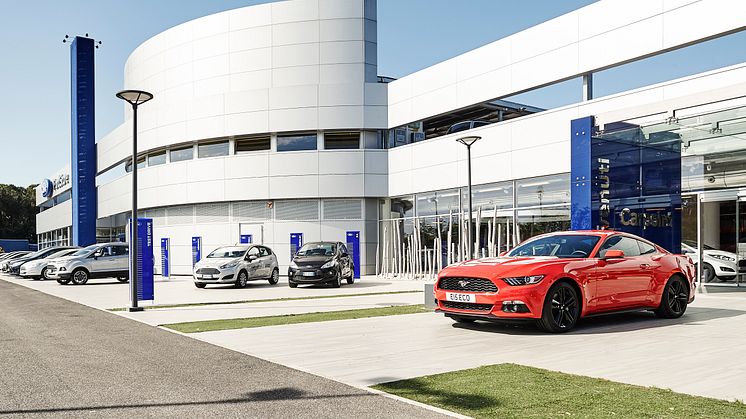 FordStores inntar Norge