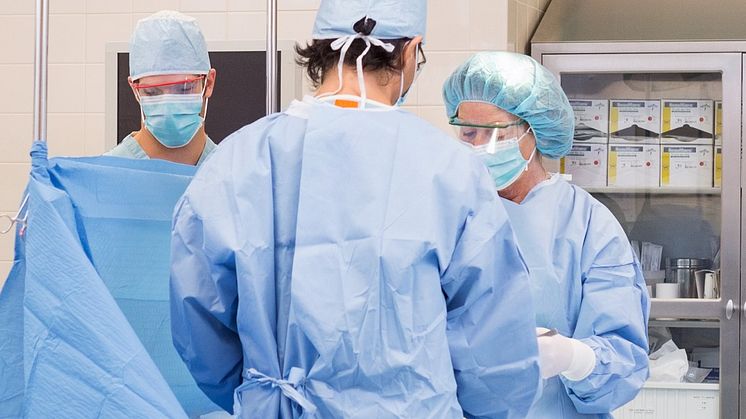 Åtgärdsplan för att säkerställa akut- och tidskritiska operationer och öka antalet planerade operationer på Anestesi, operation och IVA-kliniken vid Falu lasarett har tagits fram.