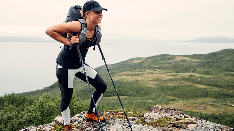 Y-LightLine-Fast-Hike-HKKH