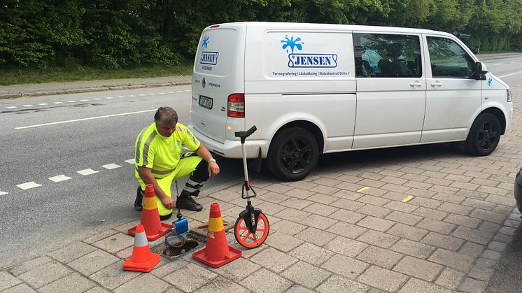 Statusbedömning av en vattenledning pågår, på bilden testas en av fem metoder i projektet Pipestatus.