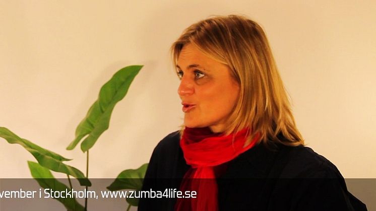 Tina Thörner lämnar den svenska Dakarsatsningen för internationellt samarbete med Jutta Kleinschmidt. Om nya boken, barnhemmet i Bangui och Zumba4Life eventet 19 november i Stockholm. Intervju av Lisa Ekenberg.