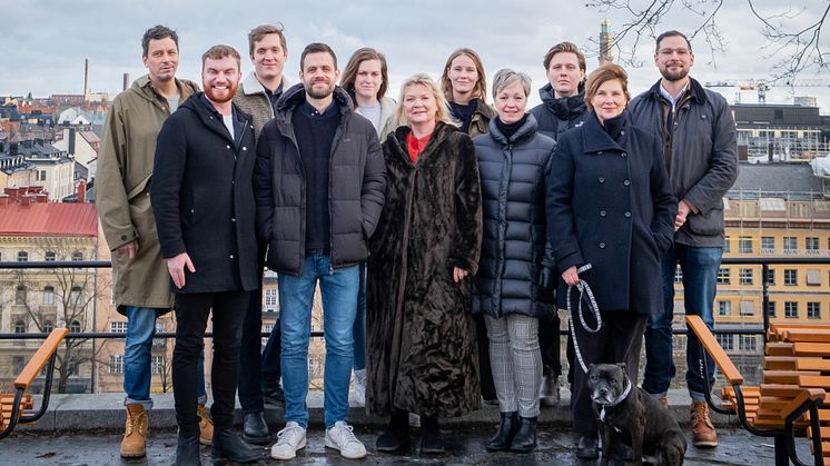 Fr v Markus Bjurman, Allex Olsson, Anton Bolin, Lars Friberg, Ylva Källstedt, Annika Bagge, Lucia Boman, Isabel Lechte, Svante Pårup, Anna Lennström och Erik Årnell samt hunden Greta.
