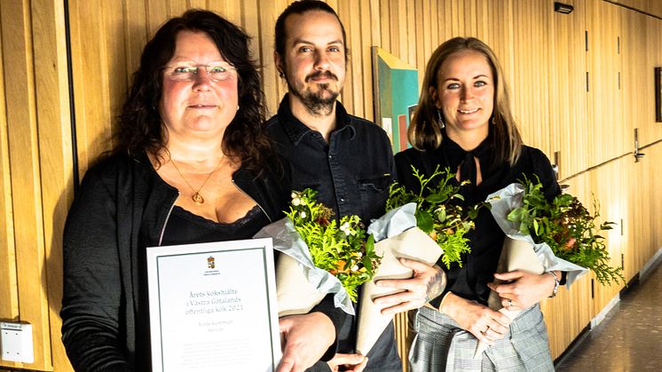 Skövde. Årets kommun 2021. Från vänster: Helena Gustavsson, Victor Danling Went, Ida Henriksson. Foto: Yvonne Norlén 