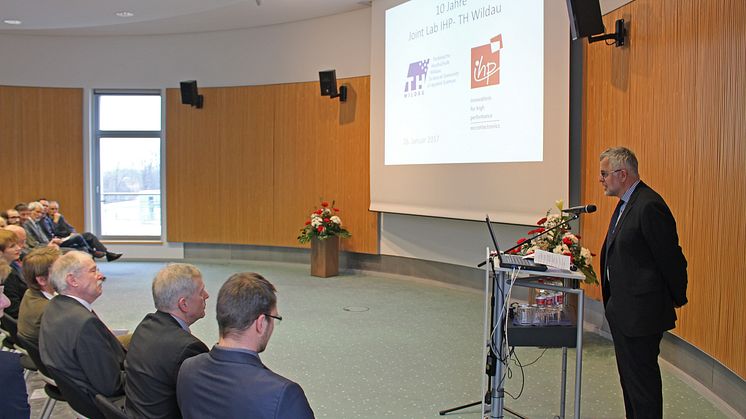 Technische Hochschule Wildau und IHP – Leibniz-Institut für innovative Mikroelektronik Frankfurt (Oder) feiern zehnjährige Kooperation