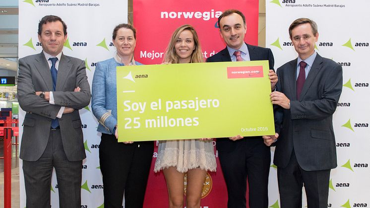 Norwegian celebra su pasajero 25 millones en España e incrementa su capacidad en un 44%
